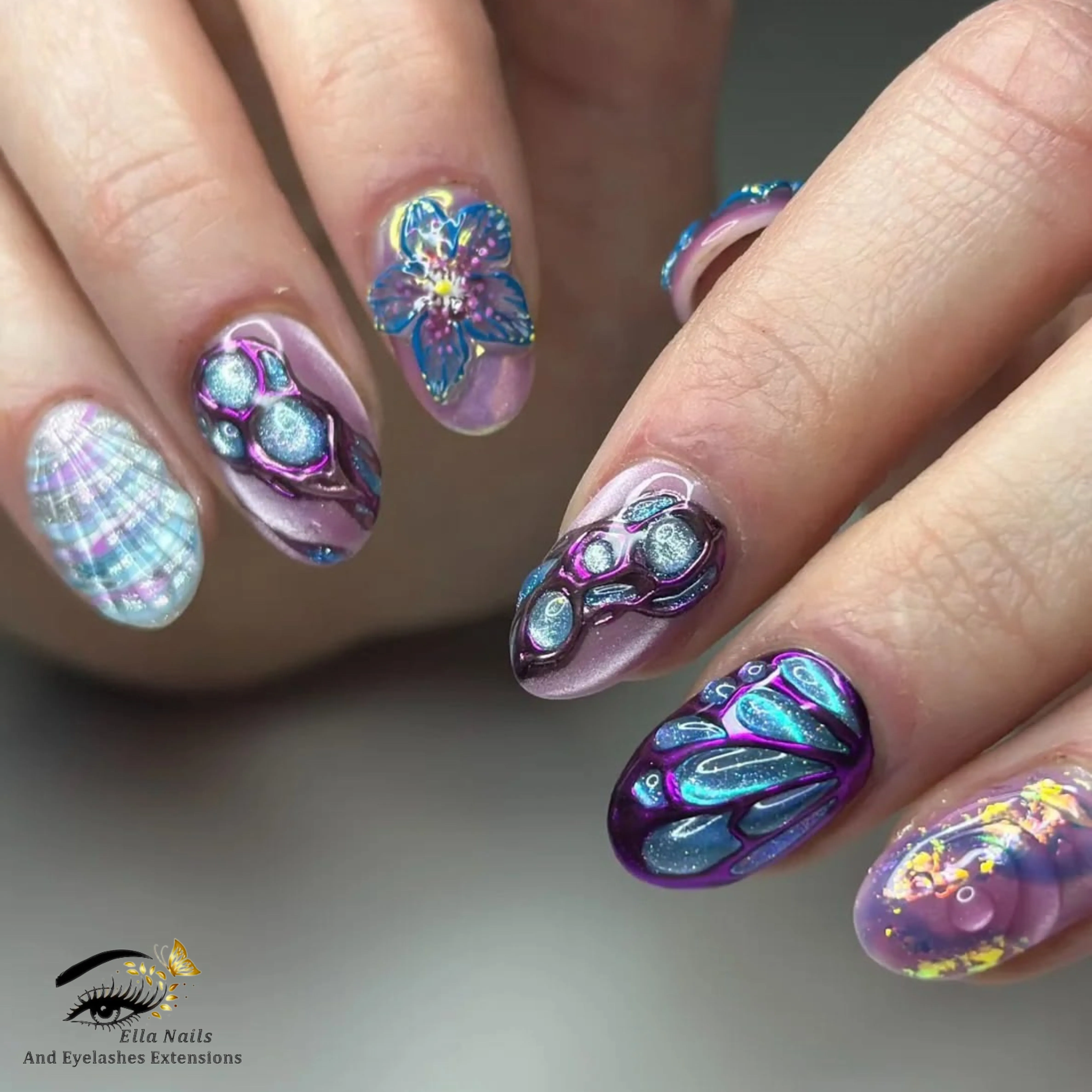 Elegant nails